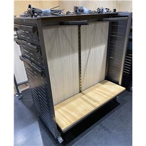 Lot 17

Steel Framed - Slotted Gondolas with Shelving